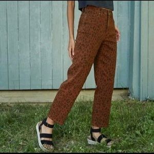 Universal Thread High Rise Vintage Jeans